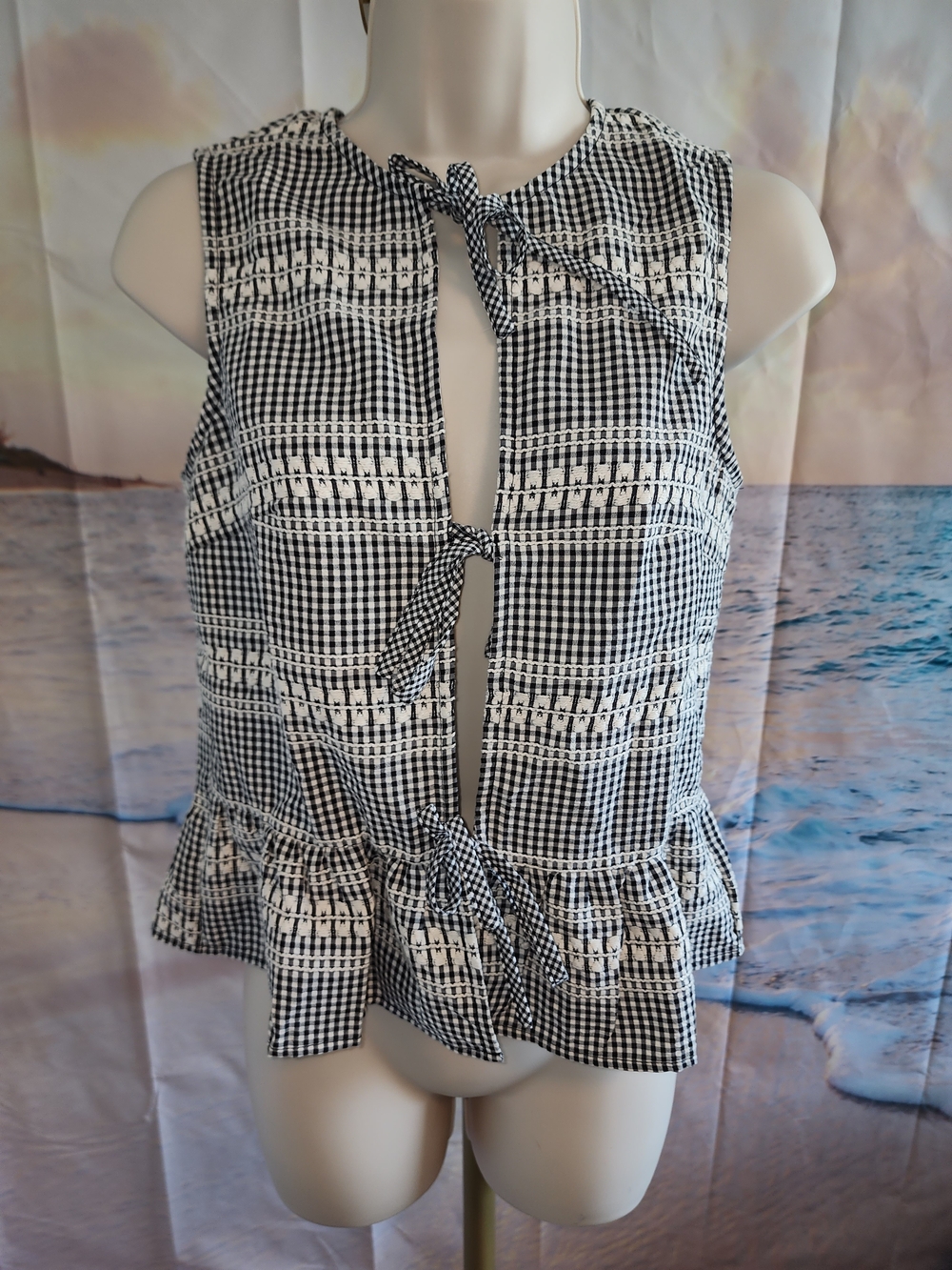 COMMENSE Sleeveless Black and White Gingham Tie-Front Peplum Top